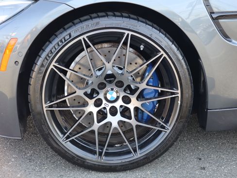 Used 2018 BMW M4 Competition image 46