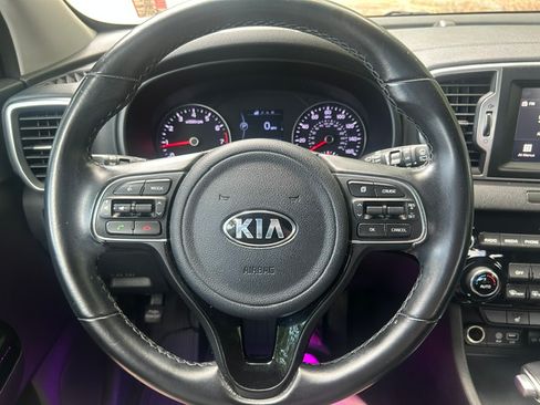 Used 2019 Kia Sportage FWD EX image 11