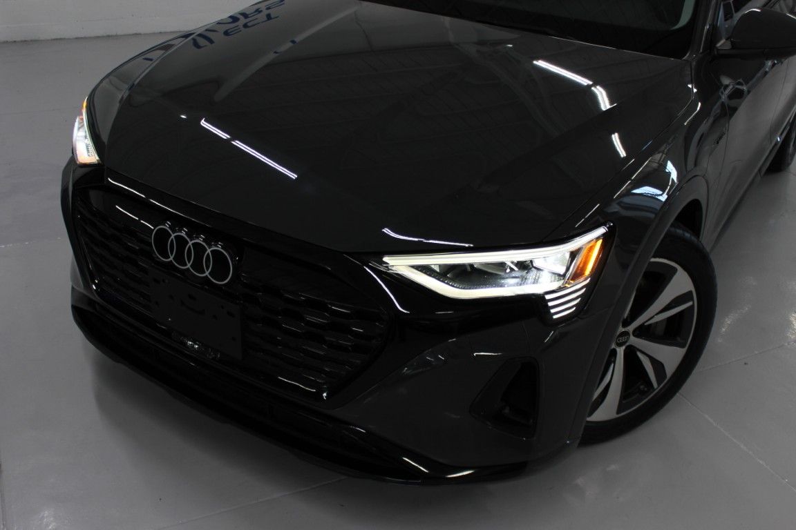 Used 2024 Audi Q8 e-tron Premium AWD/4WD image 4