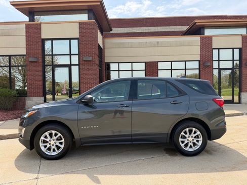 Used 2018 Chevrolet Equinox LS FWD image 6