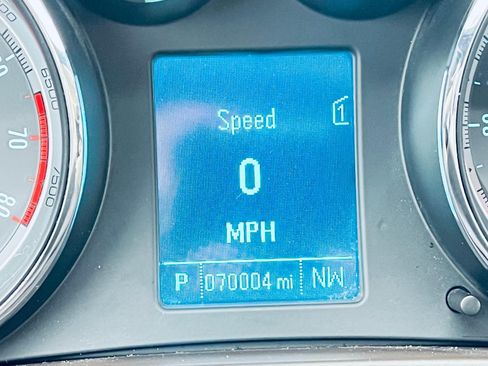 Used 2016 Buick Regal Custom image 7