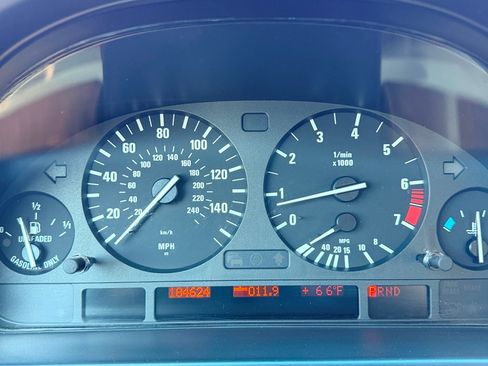 Used 2002 BMW 530i Sedan RWD image 16