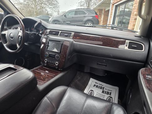 Used 2008 GMC Yukon XL Denali image 7