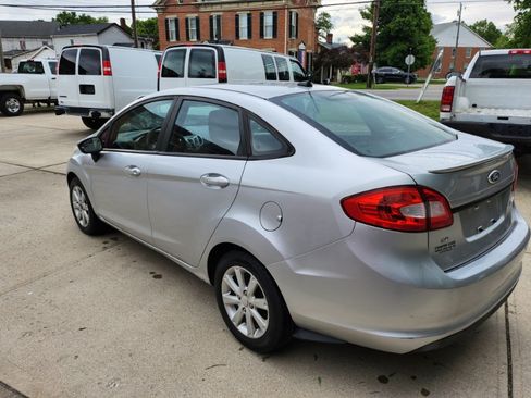 Used 2011 Ford Fiesta SE Sedan FWD image 12