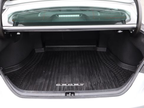 Used 2020 Toyota Camry XLE image 37