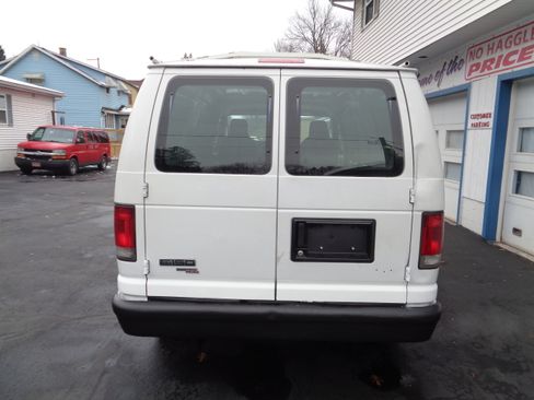 Used 2013 Ford E-150 and Econoline 150 image 8