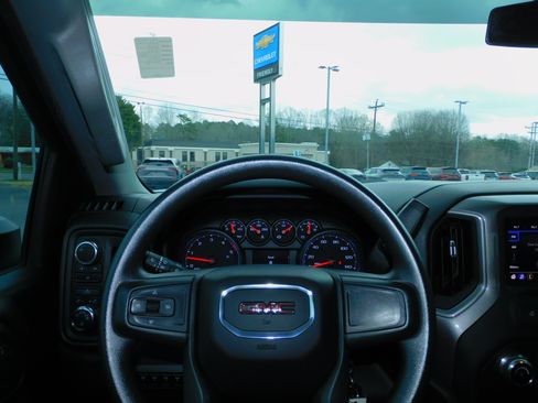 Used 2023 GMC Sierra 3500 Pro image 2