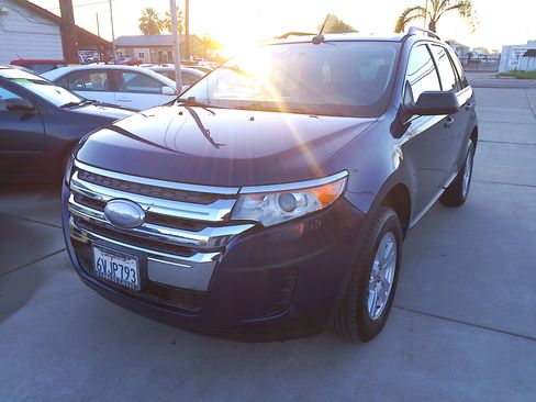 Used 2012 Ford Edge SE image 2