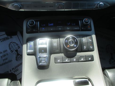 Used 2021 Hyundai Palisade Calligraphy image 6