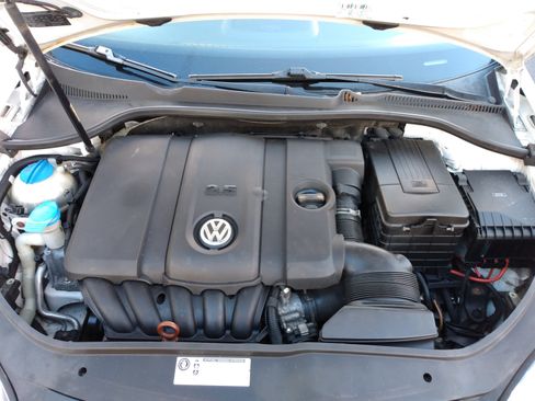 Used 2010 Volkswagen Jetta image 16