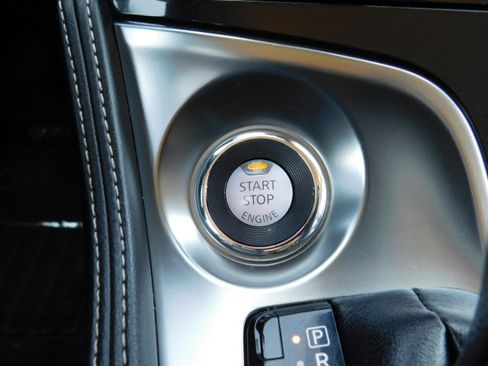 Used 2023 Nissan Maxima SV FWD image 17