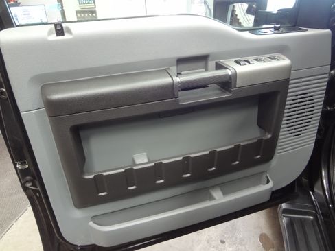 Used 2012 Ford F250 XLT image 9