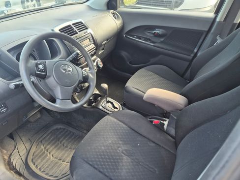 Used 2010 Scion xD FWD image 5