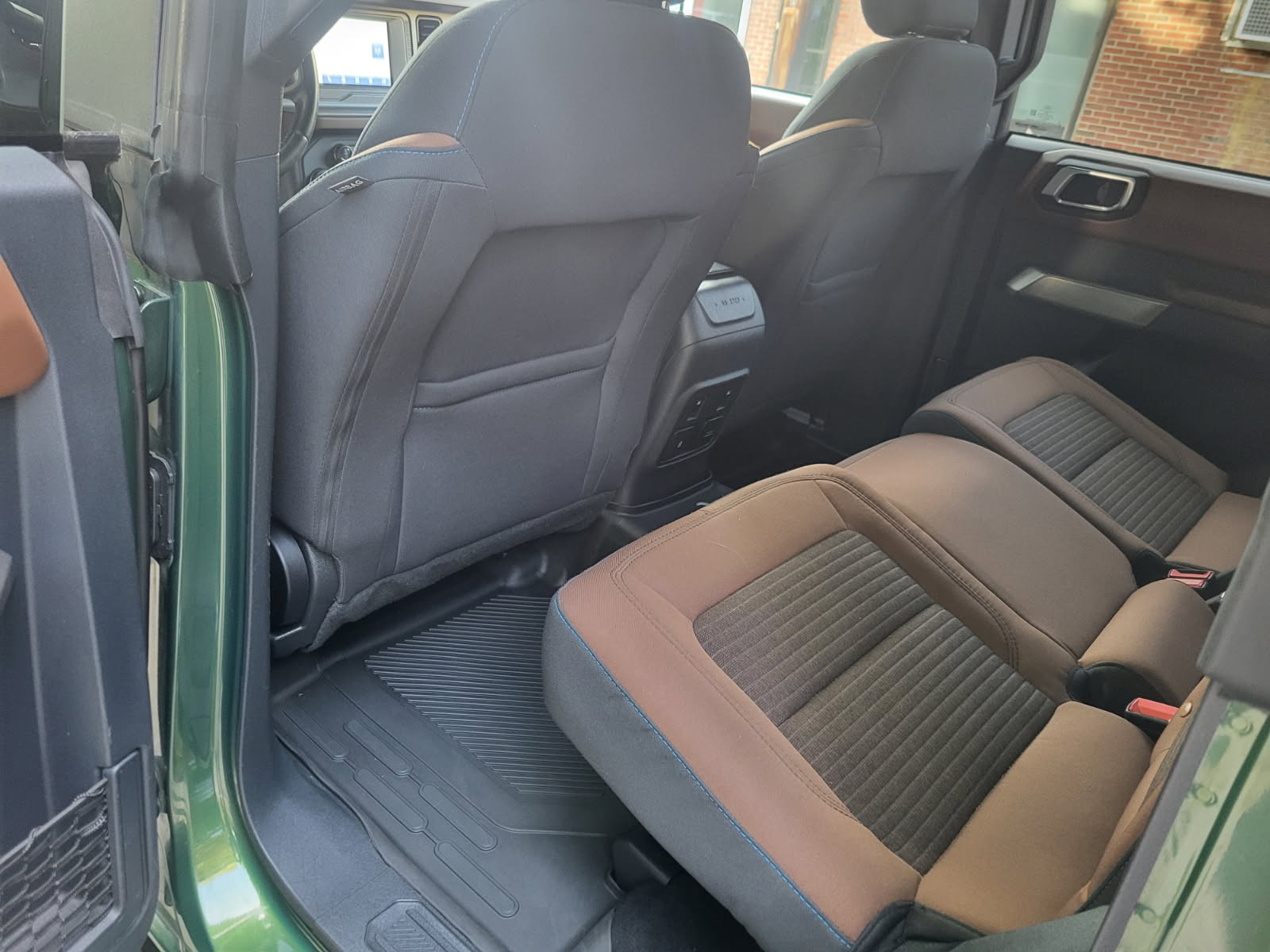 Used 2022 Ford Bronco Outer Banks AWD/4WD image 14