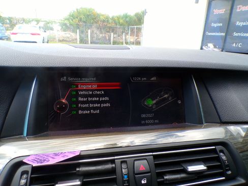 Used 2015 BMW 528i Sedan RWD image 26