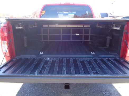 Used 2008 Nissan Frontier SE image 16