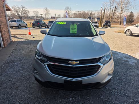 Used 2018 Chevrolet Equinox LT image 3