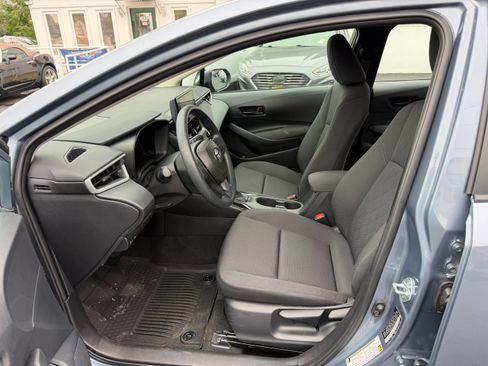 Used 2026 Toyota Corolla LE Sedan FWD image 3