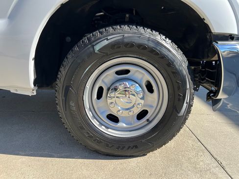 Used 2014 Ford F250 XL image 20