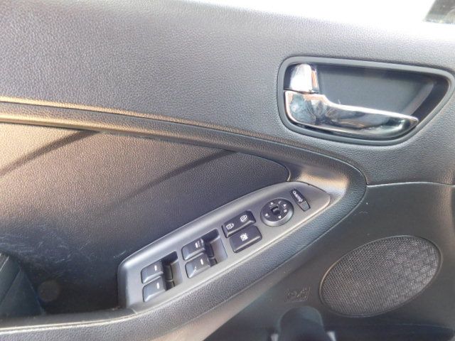 Used 2016 Kia Forte LX Sedan FWD image 13