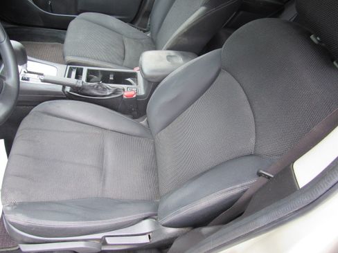Used 2013 Subaru XV Crosstrek 2.0i Premium AWD/4WD image 11