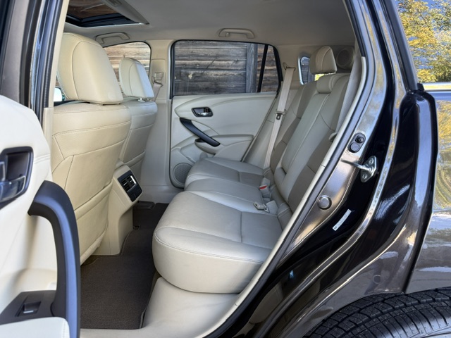 Used 2016 Acura RDX AWD w/ Technology Package image 18
