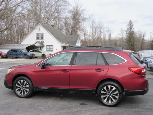 Used 2017 Subaru Outback 2.5i Limited image 5