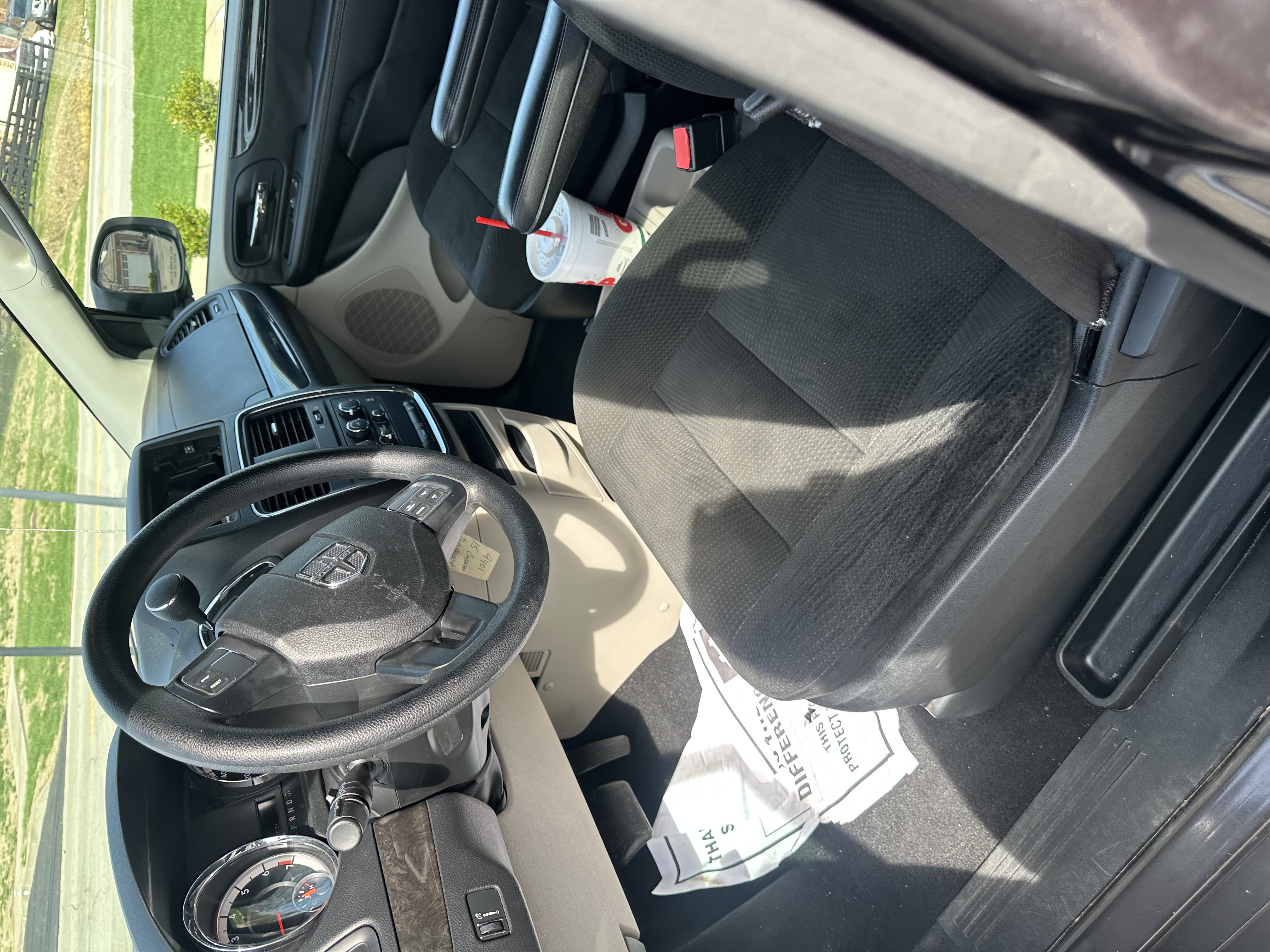 Used 2015 Dodge Grand Caravan SE FWD image 7