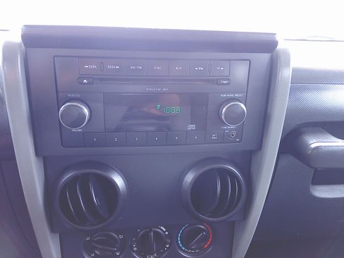 Used 2010 Jeep Wrangler Sport image 15