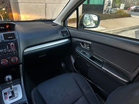 Used 2013 Subaru Impreza 2.0i Sport Premium image 21