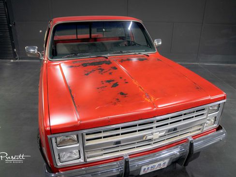 Used 1986 Chevrolet C/K Truck 1500 image 3