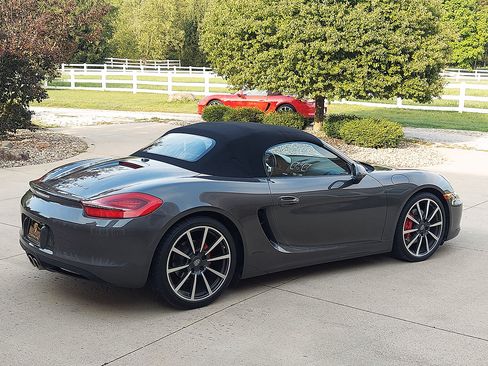 Used 2014 Porsche Boxster S RWD image 9