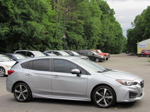 Used 2017 Subaru Impreza 2.0i Sport Hatchback AWD/4WD image 14