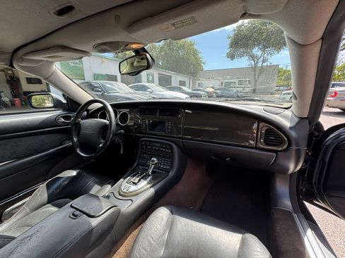 Used 2005 Jaguar XK8 Convertible RWD image 27