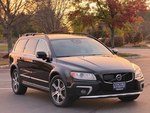 Used 2015 Volvo XC70 T6 Platinum image 68