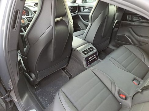New 2026 Porsche Panamera 4S image 19