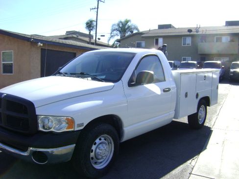 Used 2005 Dodge Ram 2500 Truck image 3