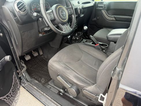 Used 2017 Jeep Wrangler Sport AWD/4WD image 58