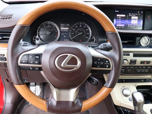 Used 2016 Lexus ES 350 Premium image 21