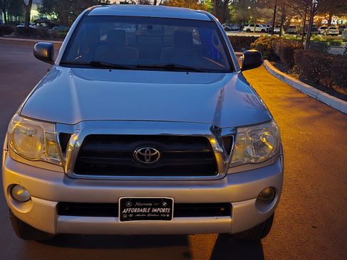 Used 2007 Toyota Tacoma PreRunner image 31