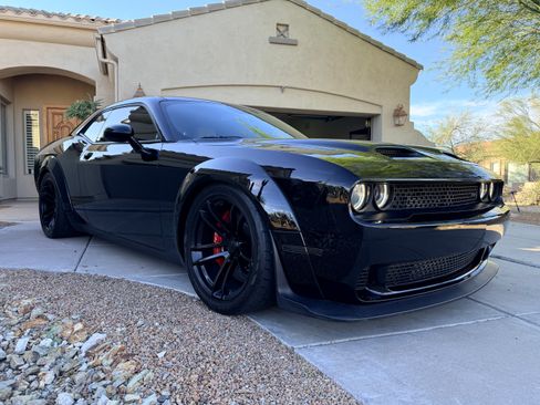 Used 2021 Dodge Challenger SRT Hellcat Redeye image 5