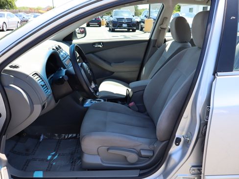 Used 2012 Nissan Altima 2.5 FWD image 11