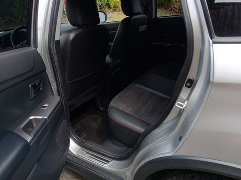 Used 2018 Mitsubishi Outlander Sport SE image 4