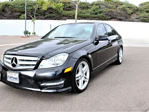 Used 2013 Mercedes-Benz C 250 Sedan image 6