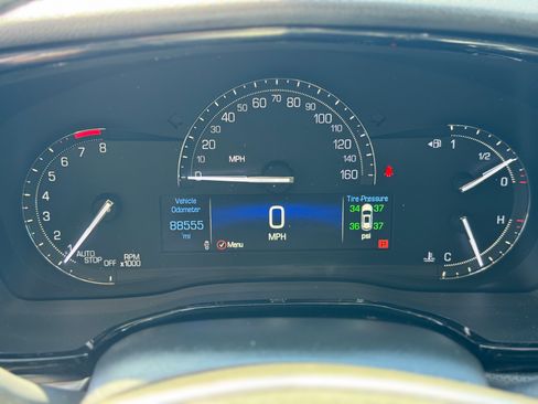 Used 2019 Cadillac XT5 Luxury image 22