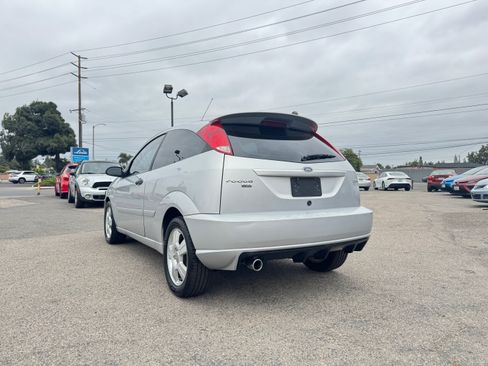 Used 2006 Ford Focus ZX3 Hatchback FWD image 6