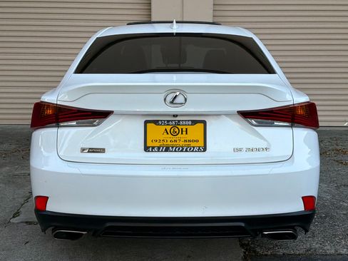 Used 2017 Lexus IS 200t F Sport image 6