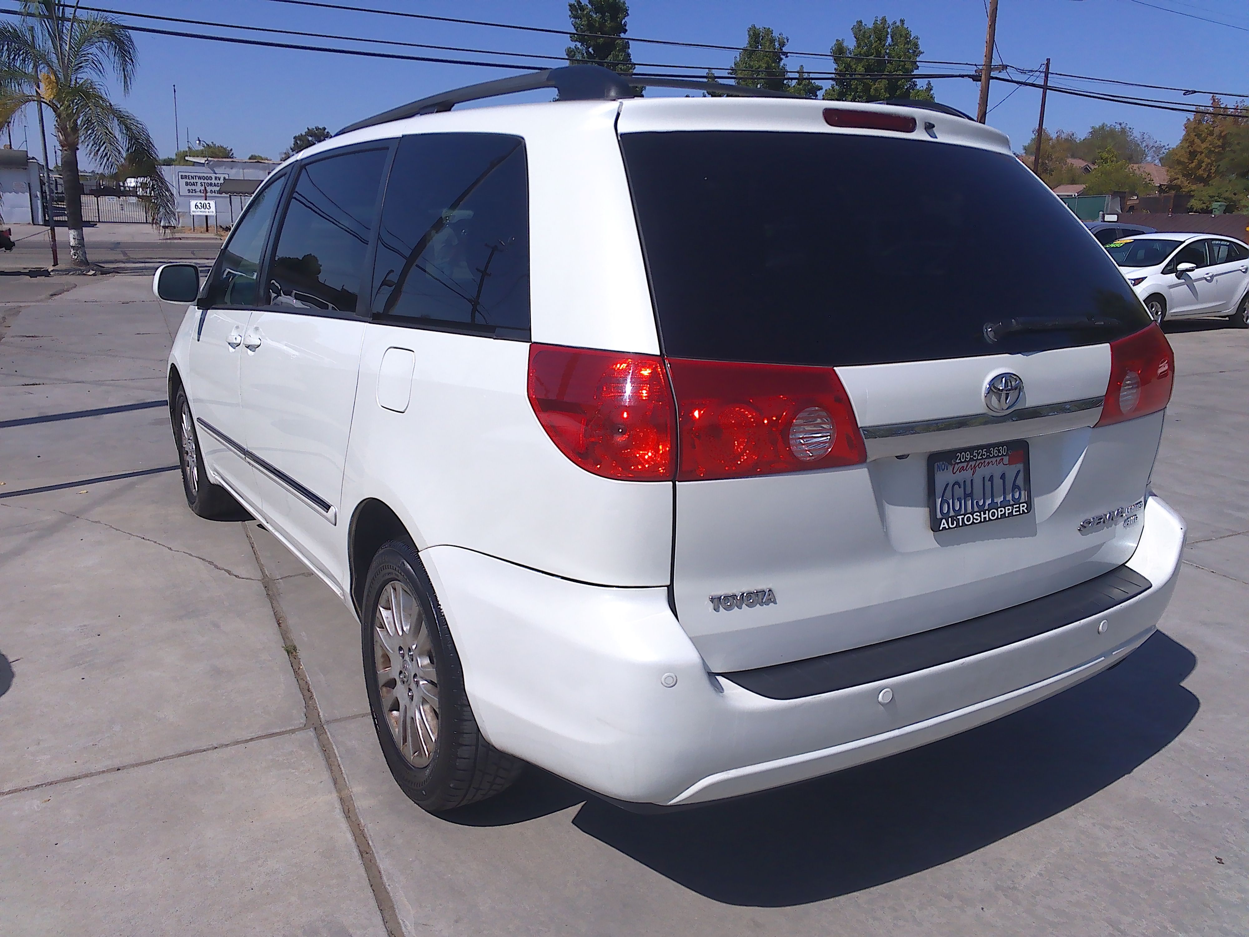 Used 2009 Toyota Sienna Limited AWD image 3