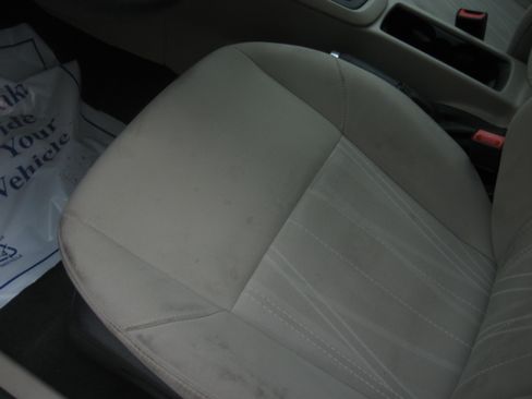 Used 2015 Ford Focus SE Sedan FWD image 9