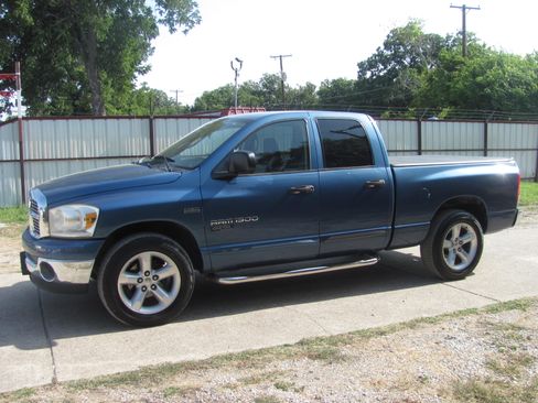 Used 2006 Dodge Ram 1500 Truck 2WD Quad Cab image 1